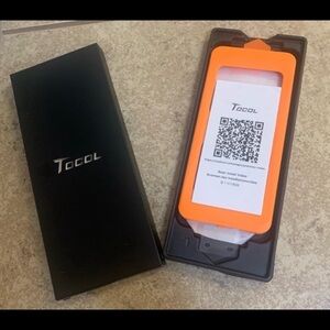 New! “TOCOL” iPhone privacy screen protector for Apple Phone 11.